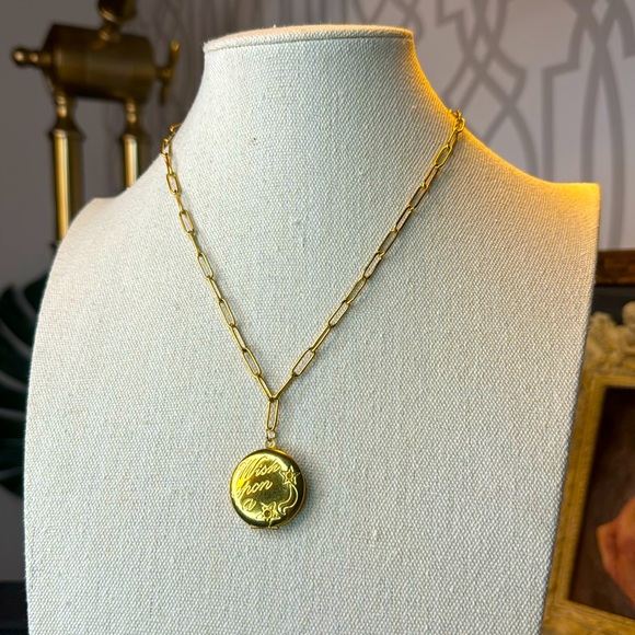 LARGE “Wish upon a star” locket charm on 18kt gold plated 18” paperclip chain 💫 - Picture 2 of 6